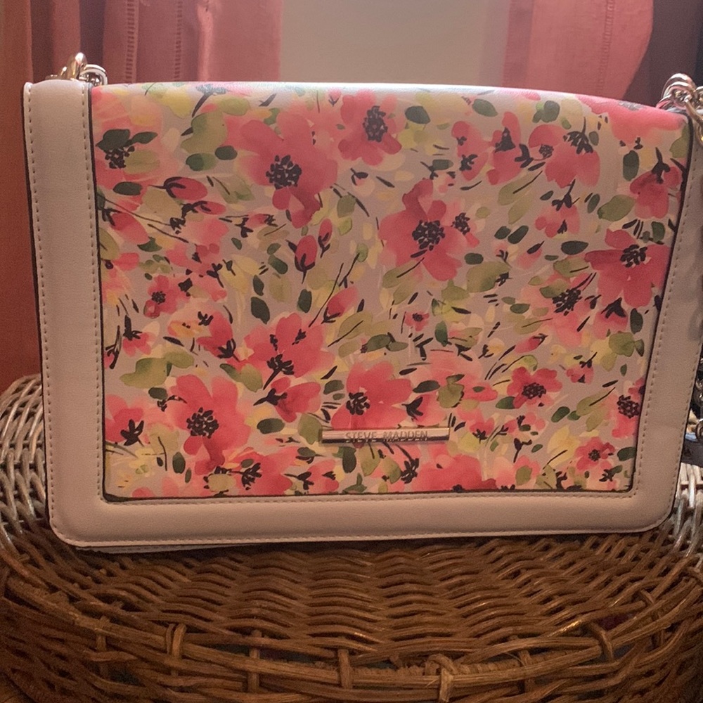 Steve Madden Ladies Baby blue with floral Purse